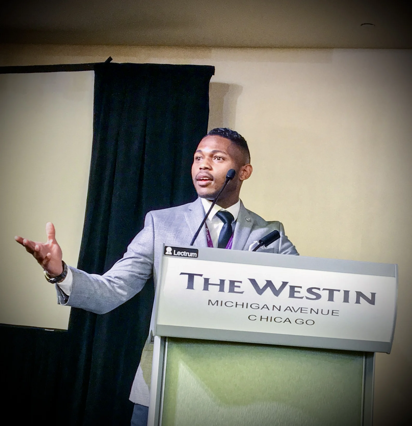 Speaking + leadership in professional settings